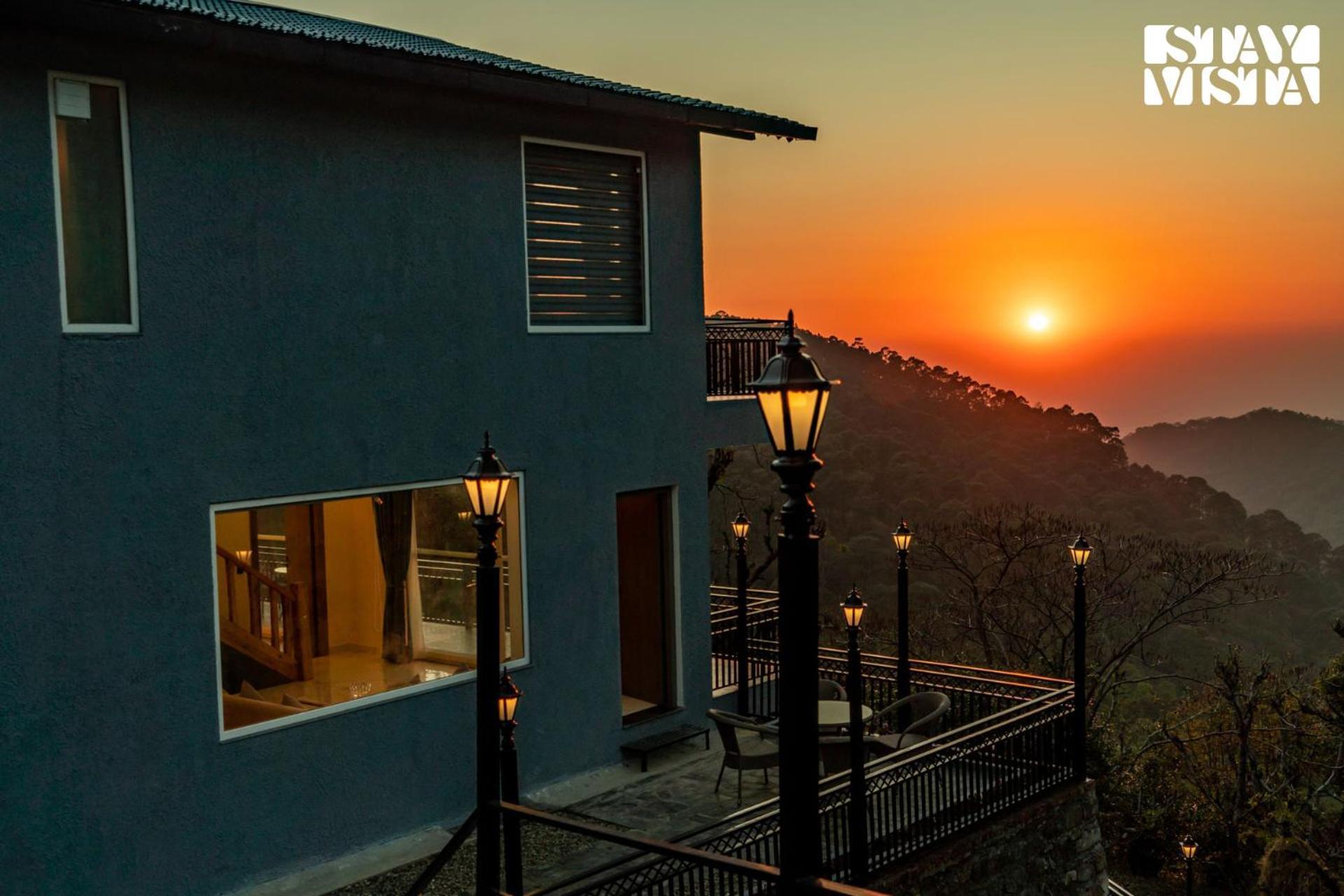 נייניטל Stayvista At Sunset Springs With Pool & Views מראה חיצוני תמונה