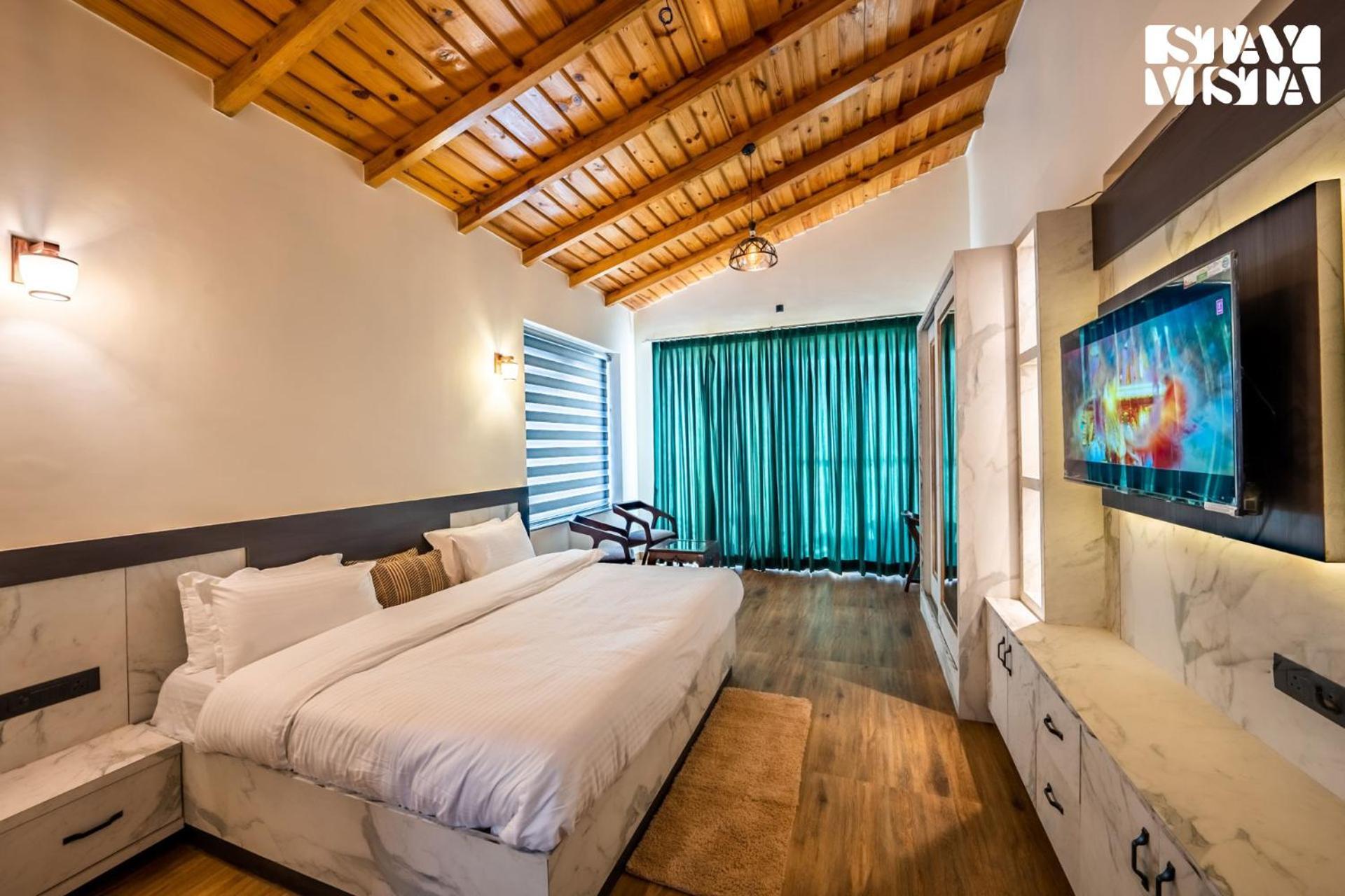 נייניטל Stayvista At Sunset Springs With Pool & Views מראה חיצוני תמונה